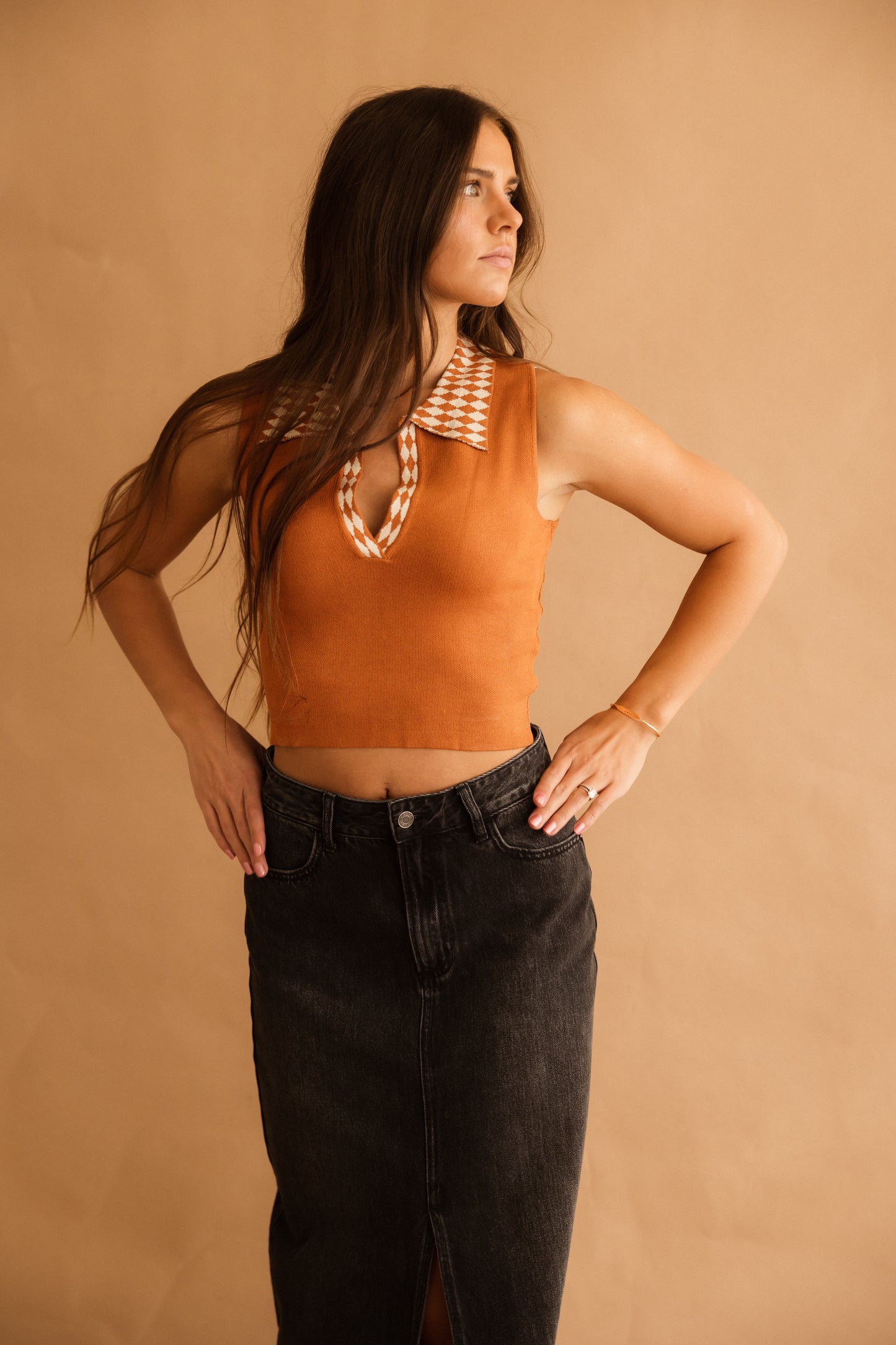 THE SCARLET - SWEATER TANK