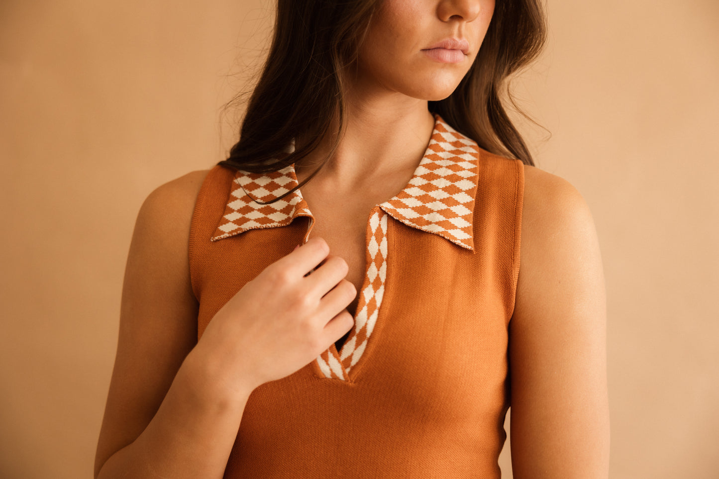 THE SCARLET - SWEATER TANK