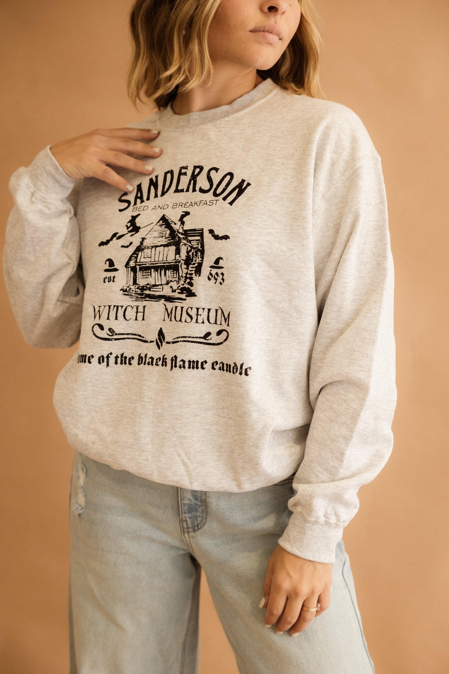 SANDERSON WITCH - CREWNECK