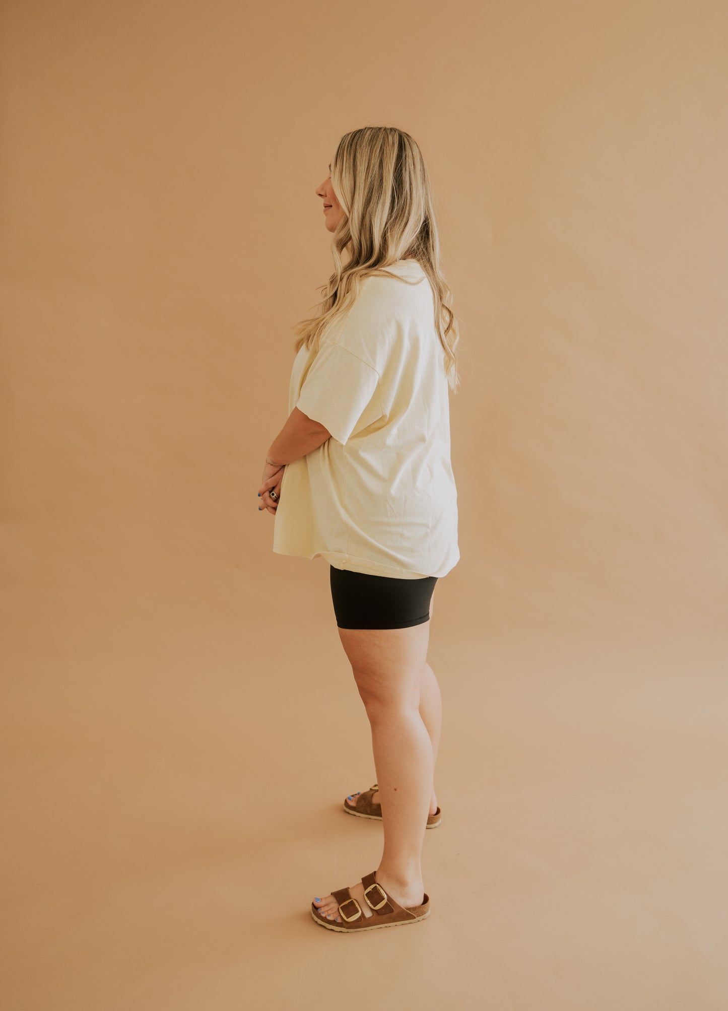 EVERYDAY TEE IN YELLOW