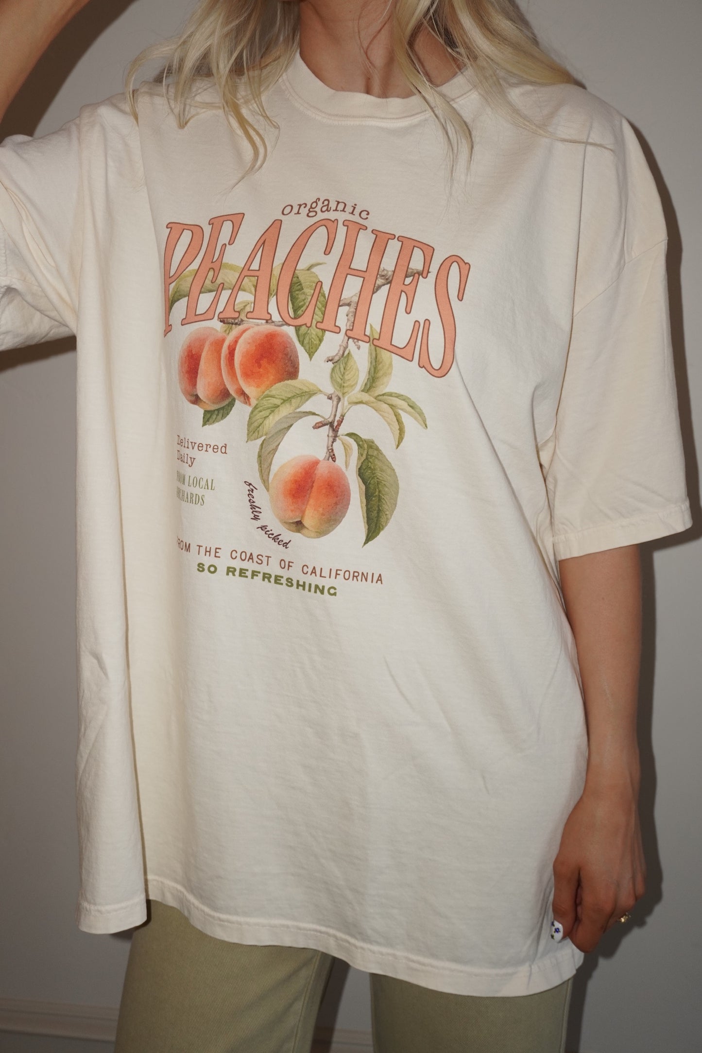 PEACHY KEEN - GRAPHIC TEE