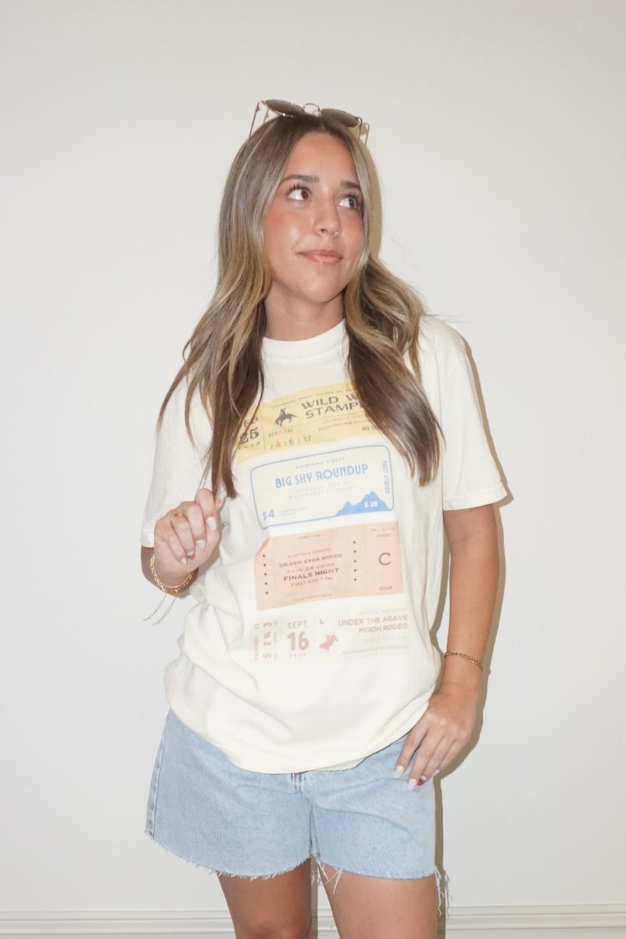 BACKSTAGE BABE - TEE