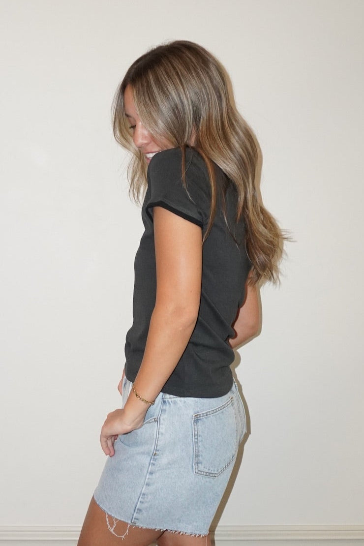 TONE ON TONE - TEE (CHARCOAL)