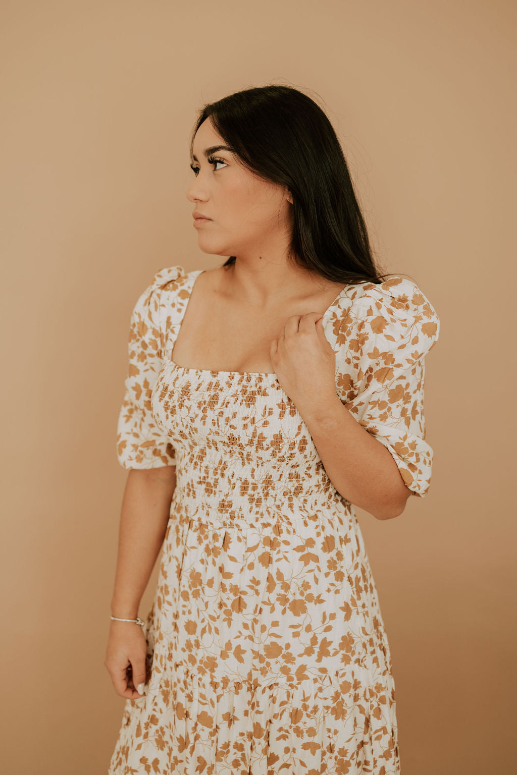 THE ORCHARD MIDI DRESS - IVORY / TAN