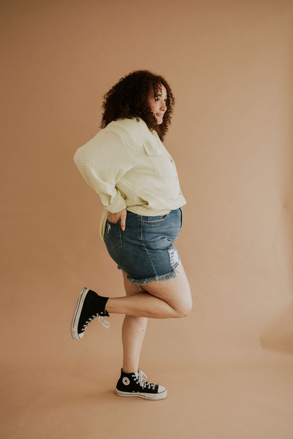 DISTRESSED DENIM - SHORTS