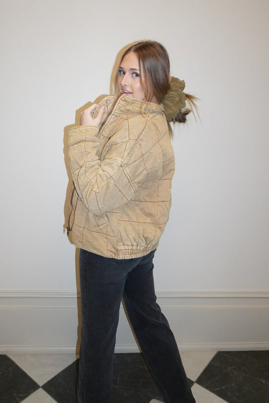 MILA QUILTED CARAMEL - JACKET